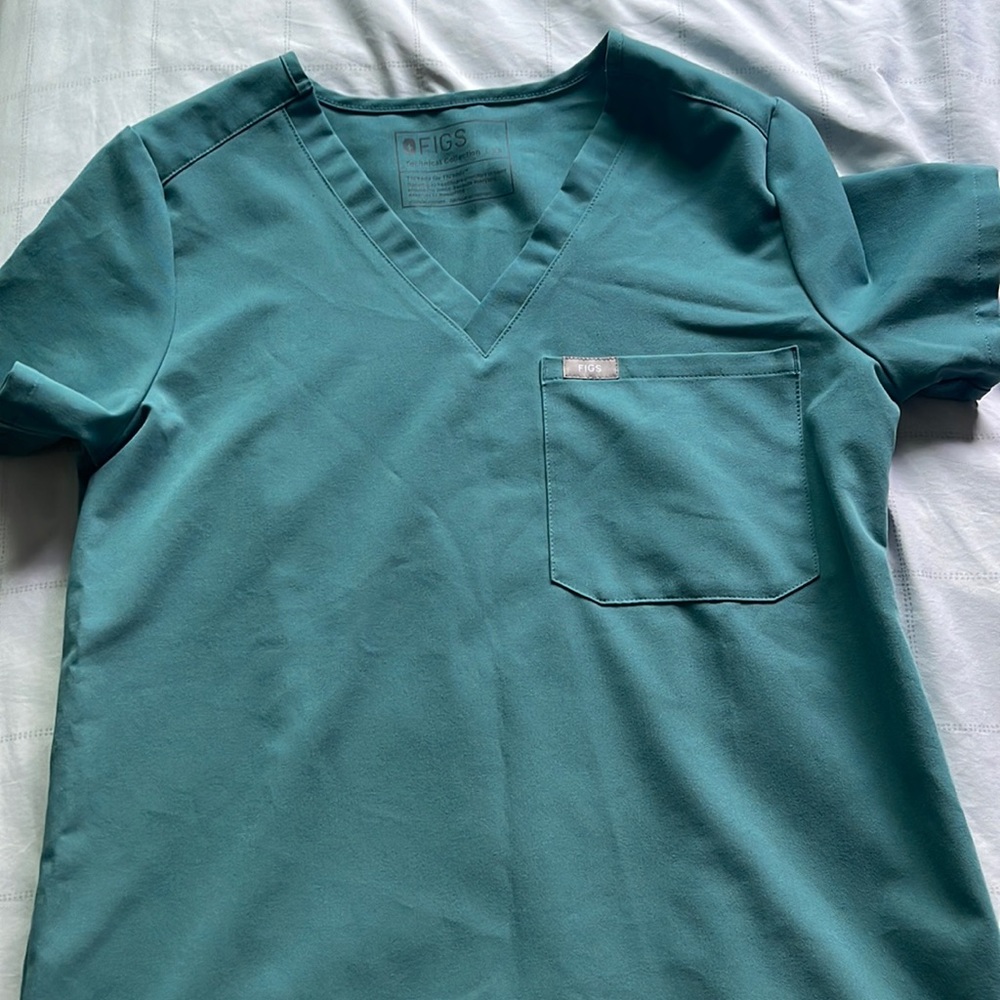 FIGS HYDROGREEN TOP